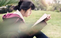 八字算命：品格高尚的女人八字