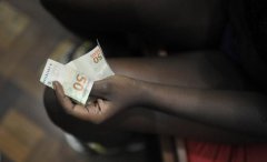 八字算命：什么样的八字是天生的妓女