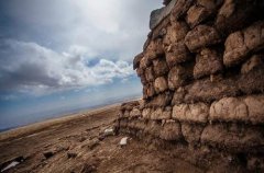 八字算命：八字喜湿土性格