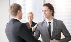 八字算命：得领导喜欢的八字