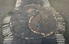 八字算命：八字格局与旺衰哪个准