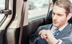 八字算命：性格霸道的男命八字