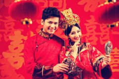 八字算命：八字看对婚姻忠诚的女命