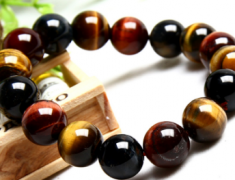 属虎的人佩戴什么水晶开运？