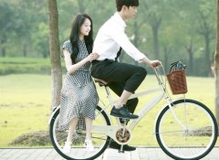 相亲约会上较抠门的星座男