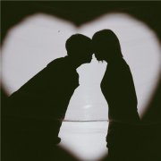 12星座出现以下症状...表示他恋！爱！了！