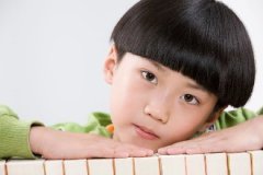 在阴历2019年十二月二十出生的男孩一生一帆风顺吗？