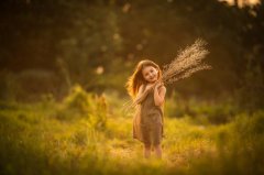 2019年农历十二月初四出生女孩性格命运分析！