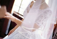 九月中霜降节气属于什么日子，适不适合订婚？