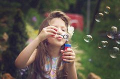 2019年农历九月十二日出生的女孩命运如何？