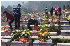 2019年农历七月初二可不可以去祭祖，今天祭祖吉利吗？