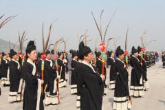 2019年农历六月二十五日子是不是祭祀吉日，今天上坟祭祖合适吗？