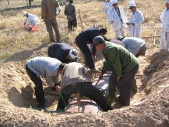 2020年农历三月二十日能不能出殡呢