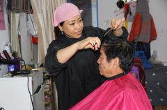 2020年农历一月十五理发可以吗 运势怎样