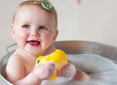 2020猪年正月初九出生的女孩命运好不好？