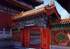 2020年农历十二月初四是安门的黄道吉日吗？