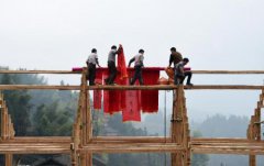 2020年农历十二月初三适合上梁吗？日子好不好