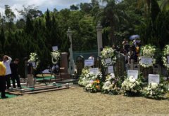 2020年农历八月初四出殡可以吗