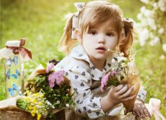 2021年阴历六月十九女孩出生好吗,属狗射手座性格如何？