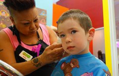 2021年农历六月初十是理发的好日子吗？