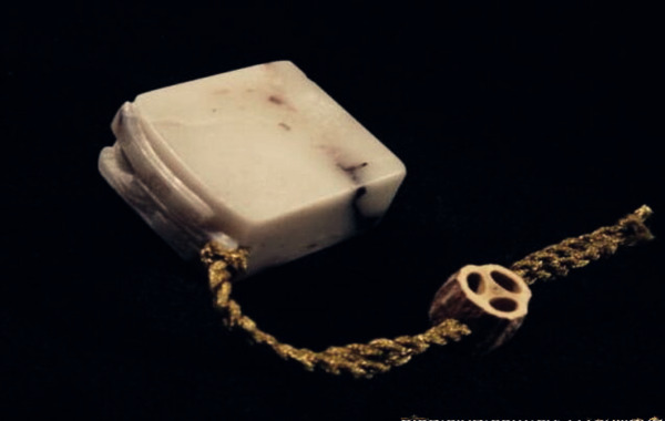 八字预测印绶护身