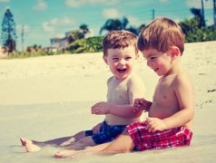 周易取名：梁姓男孩起名100分