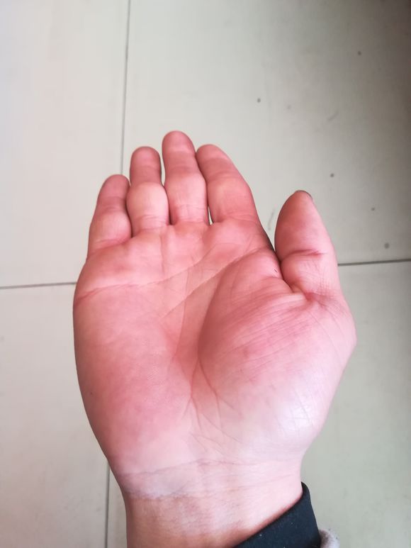 手相上比较少见的富贵纹！得到一个就能富贵一生