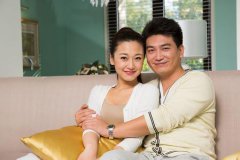 星座婚配：天蝎男真的用情至深很爱水瓶女