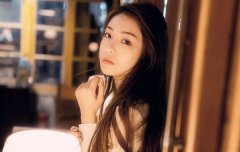 痣相算命面相十二宫：迁移宫痣相详解