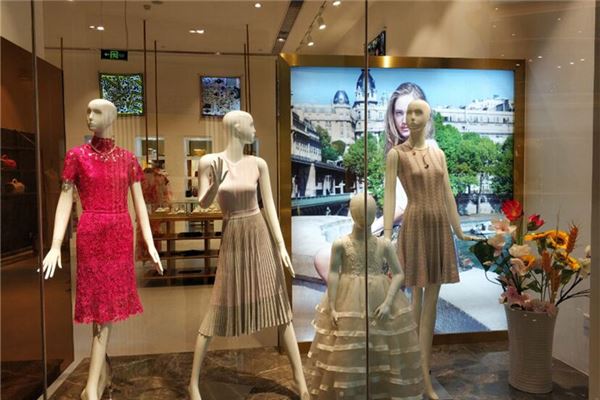 时尚的女装店名大全