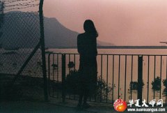 易经解释属蛇人出生月的命运如何