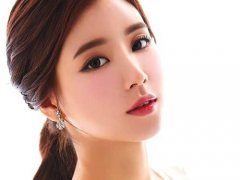 易经算命容易嫁入豪门的女命八字分析