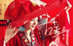 1979年属羊和1988年属龙相冲吗？属相配对和属猴的在一起怎样？