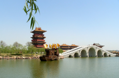 易经测名_她三个孩子中谁的名字较好?