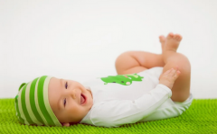 网上算命批八字_何时生育孩子更好？（算命先生分析）