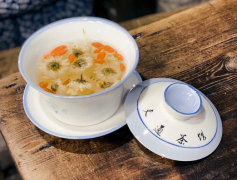 八字命理学_为何七杀的人交新朋友快得罪朋友也快（算命先生解析）