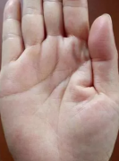 看手相算命图解_有这种手相的女人注定衣食无忧(手相)