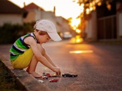命理测算_属猪的十月一日国庆节出生命运怎样？属于什么命？