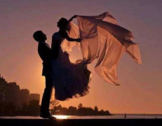 算命先生_解析八字命硬克夫该如何拥有美满的婚姻（八字）