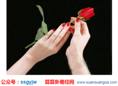 手相算命_人纹（智慧线）详解（上）