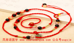 万年历算命:本命年红绳能自己买吗 长辈赠辟凶效果好