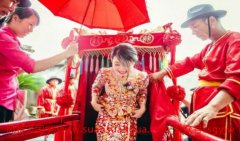 婚姻算命​：哪些女命容易在感情婚姻方面上受伤受骗？