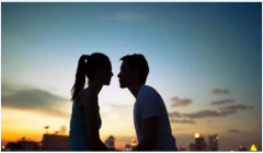 属羊人与属鸡2021年感情婚姻怎样 十二生肖婚姻配对（图文）