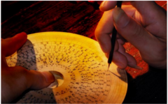 什么样的祖坟风水出官_周易风水算命