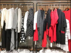 2022年7月29日周易五行穿衣分享 较佳幸运色查询