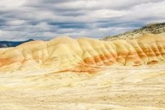 大驿土命八字命理不适宜去的方向