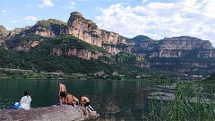 风雅颂易学网：Ezoey徐佩玲每日星座运势2024年2月2日