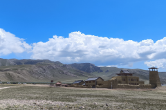 闹闹女巫店今日星座运势：2025年6月4日（算卦街算命一条街） 