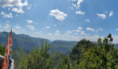 摩羯座明日星座运势：2025年10月4日（真人算命蕞准一条街）