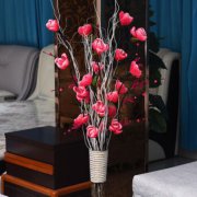 家里摆放假花好吗？积极向上辩证看待【周易风水算命】